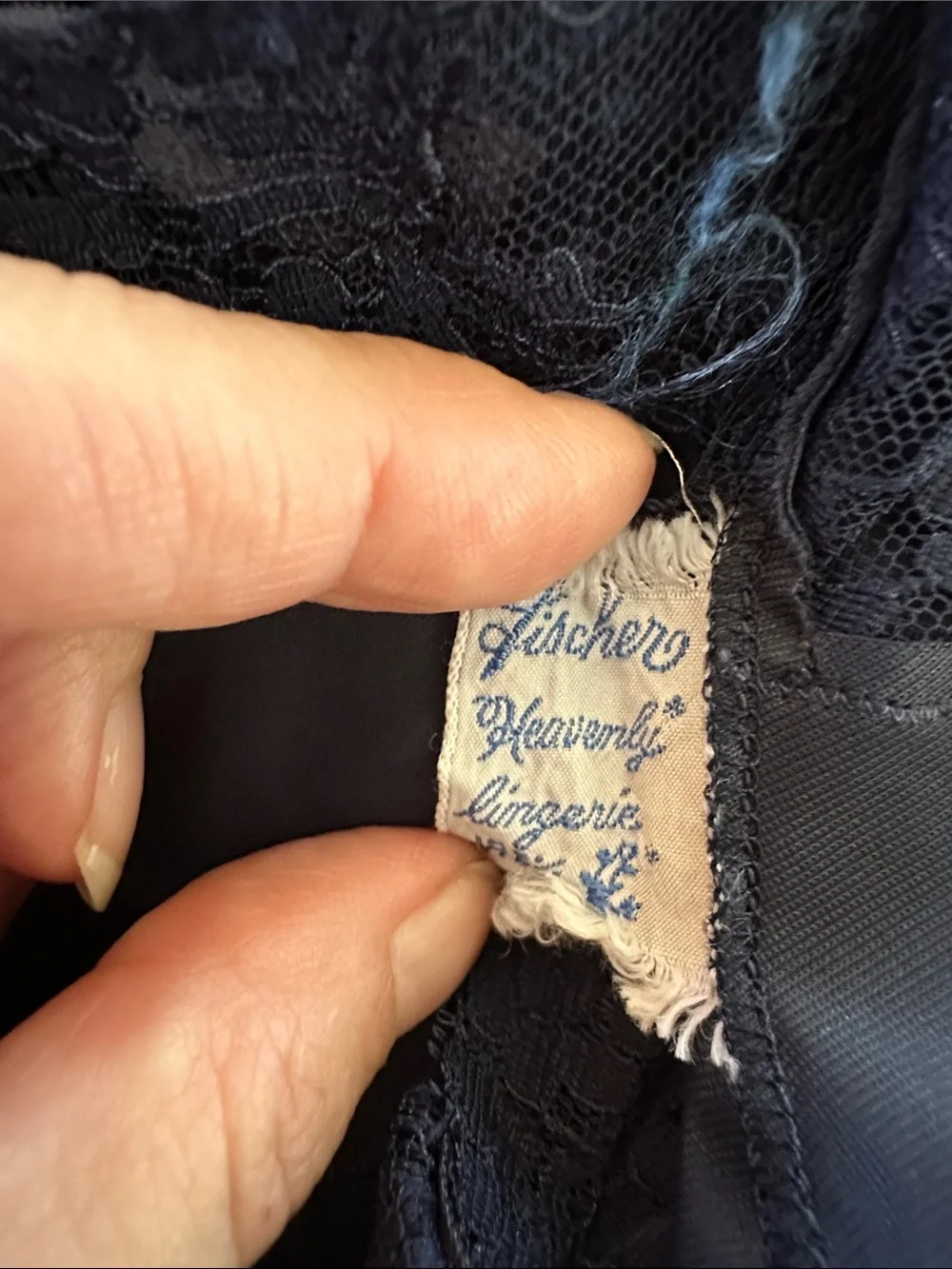 Vintage 60s Fischer navy blue nylon full slip with lace lace details - Picture 7 of 7
